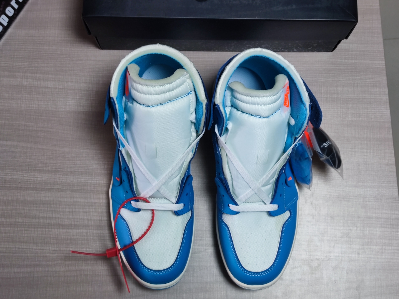 OFF-WHITE x Air Jordan 1“UNC”AQ0818-168