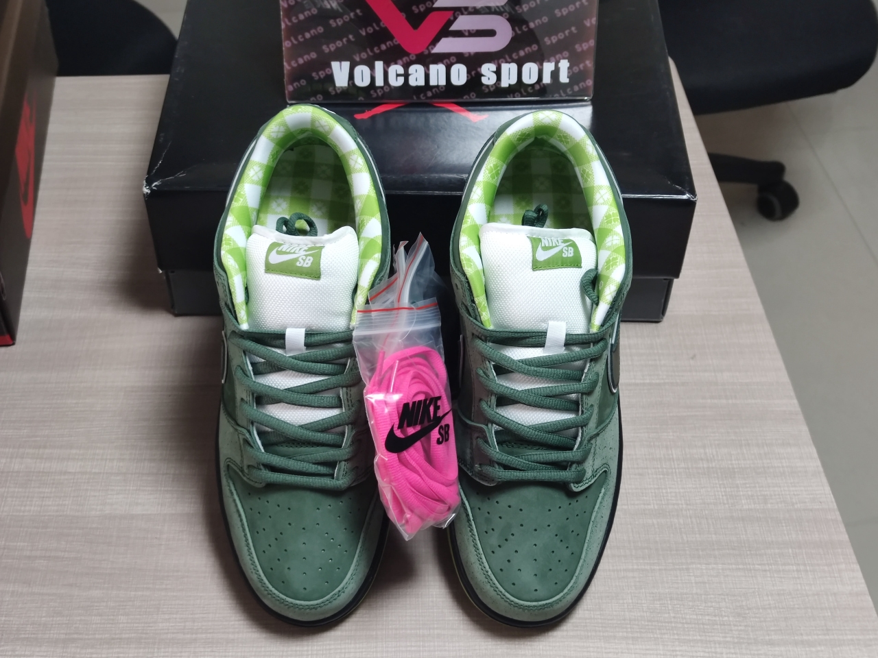 SB Dunk Low Concepts Green Lobster BV1310 337