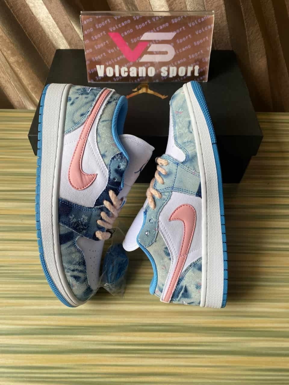 Air Jordan 1 Low Washed Denim/White-Pink DM8947-100
