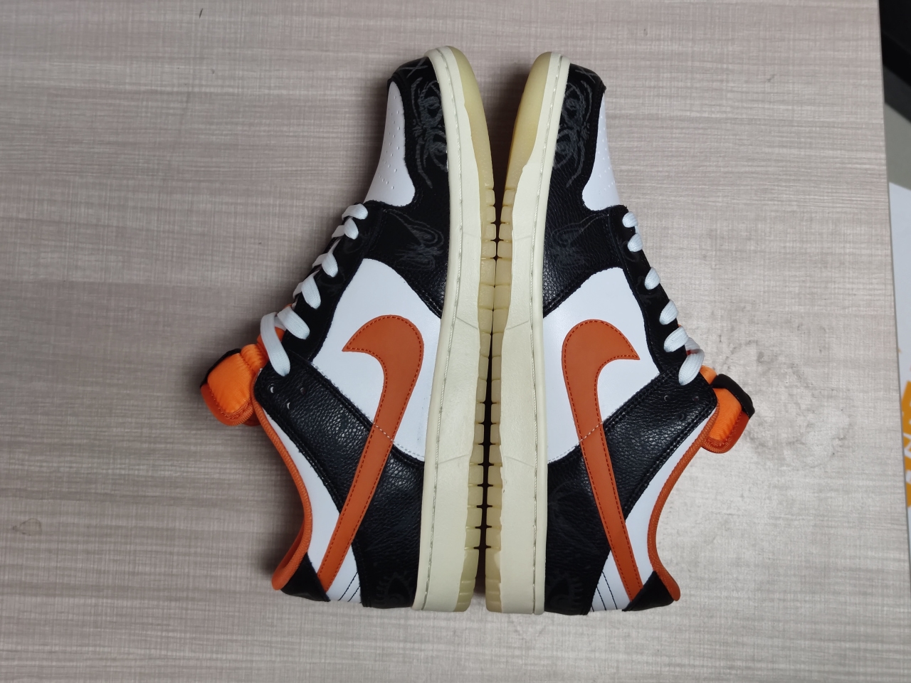 Dunk Low PRM Halloween DD0357 100