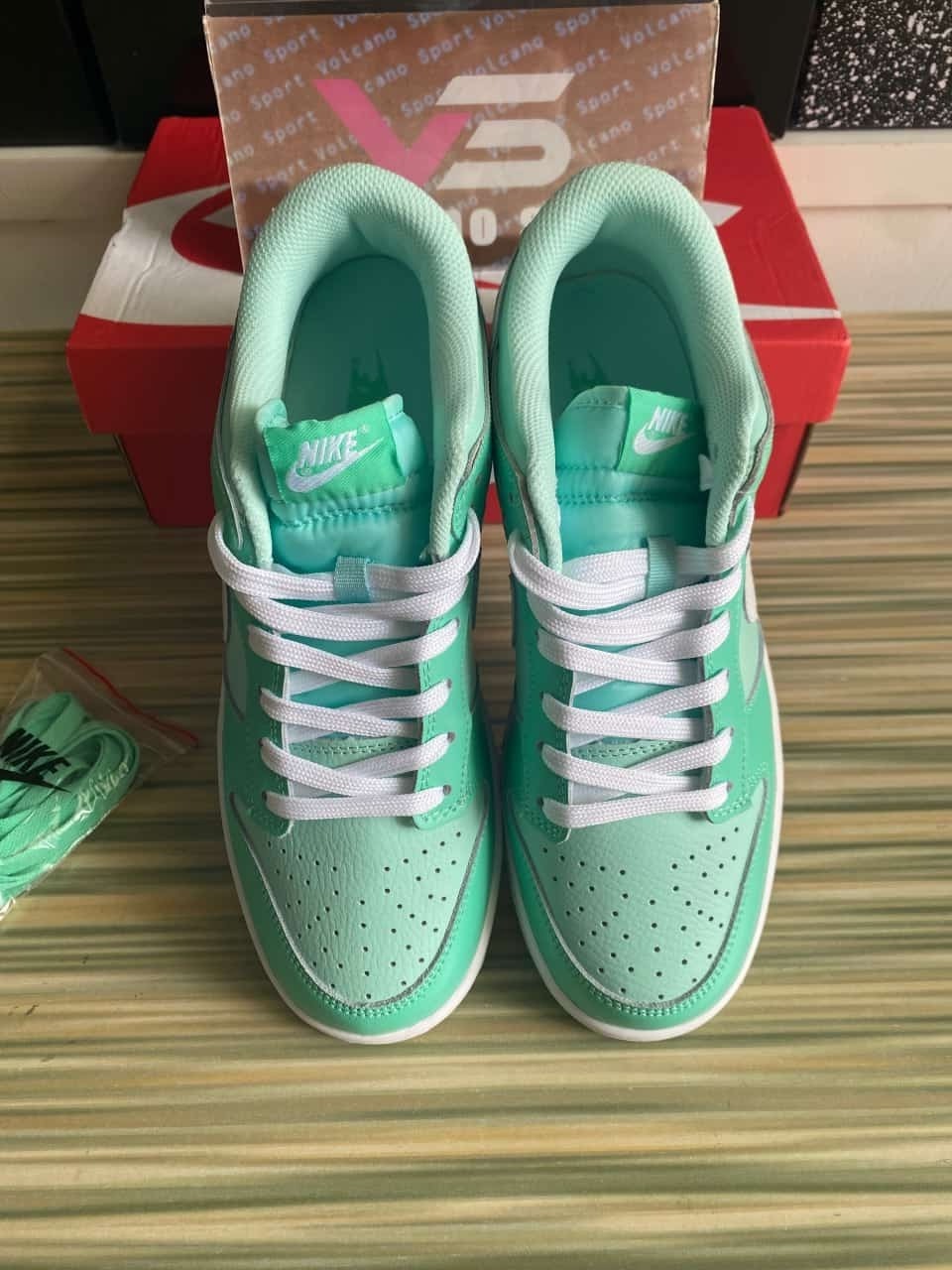 Nike Dunk Low Light Menta DJ6188-301
