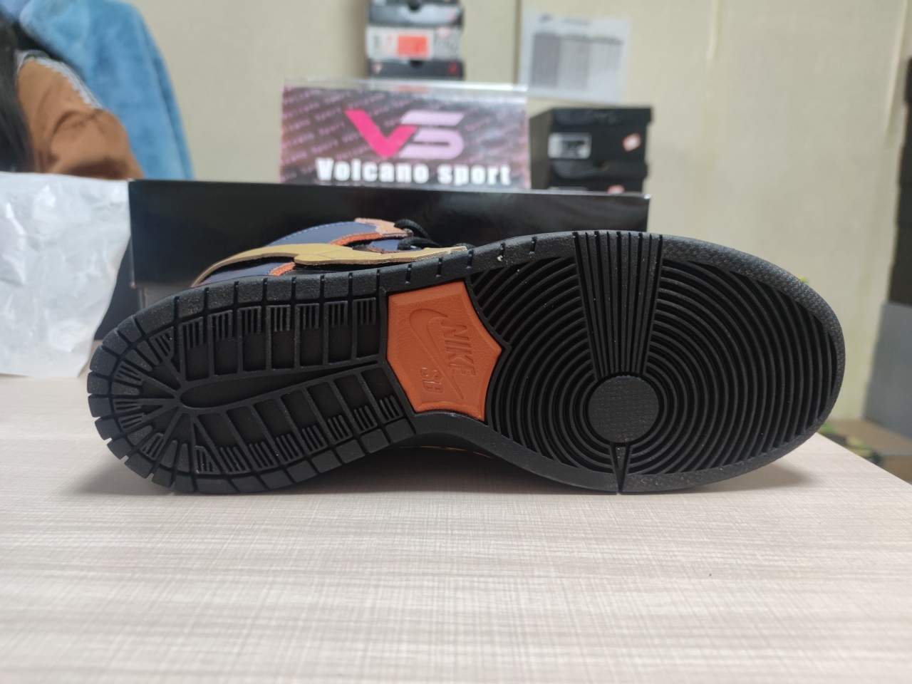 SB Dunk High RX-0 Unicorn Gundam 02 Banshee DH7717 400