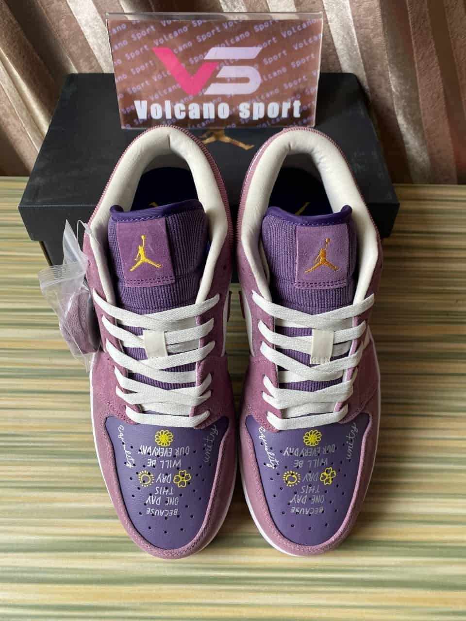 Jordan 1 Low Unity DR8057-500