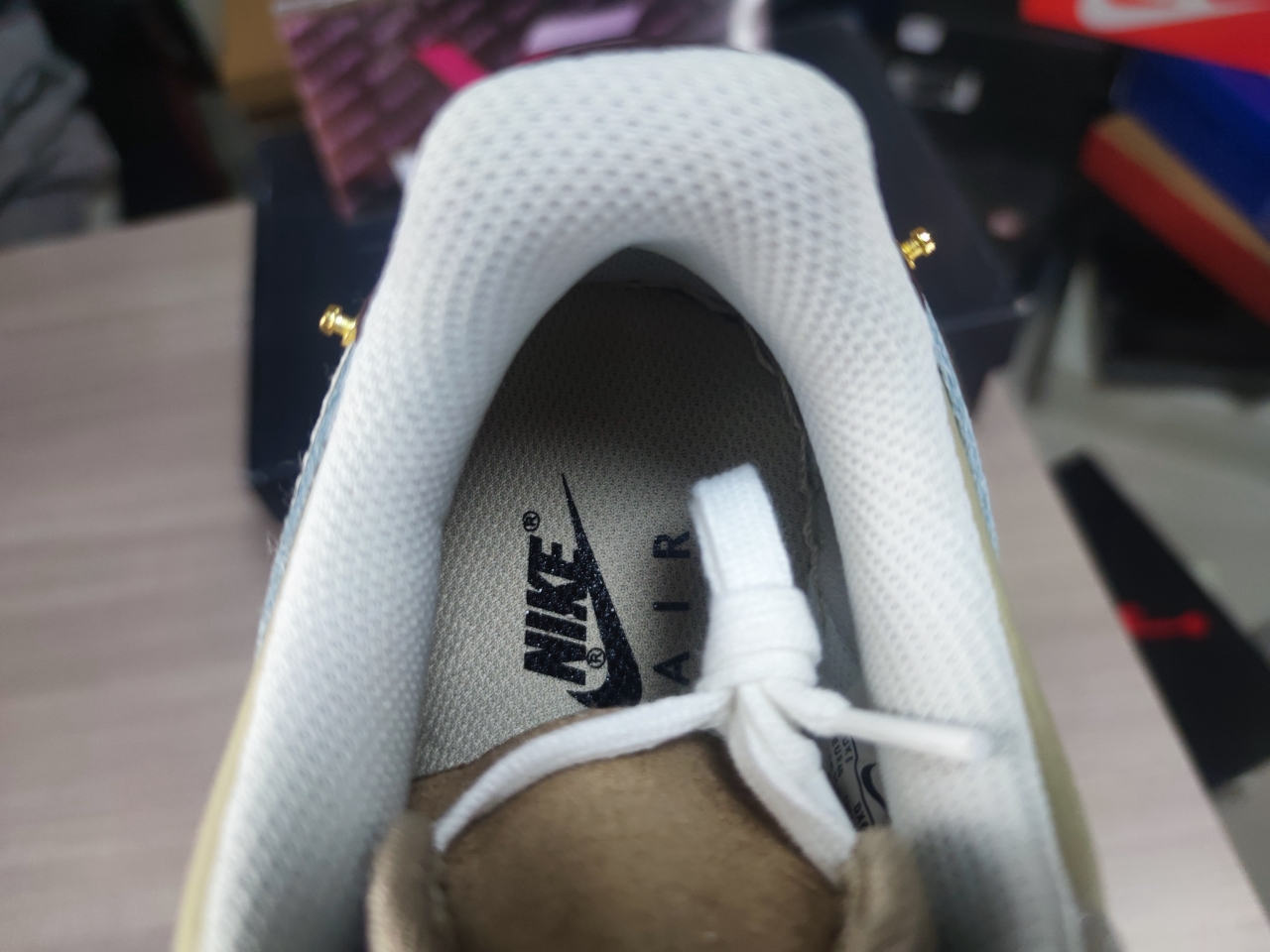 Air Force 1 Low Bling DX6061-122