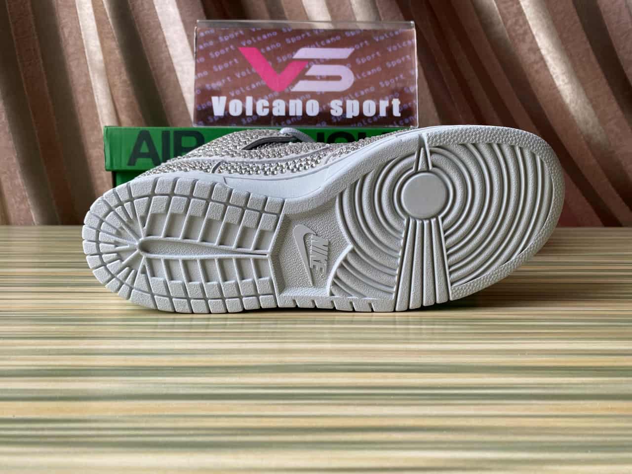 Nike Dunk Low Cactus Plant Flea Market Pure Platinum CZ2670-001