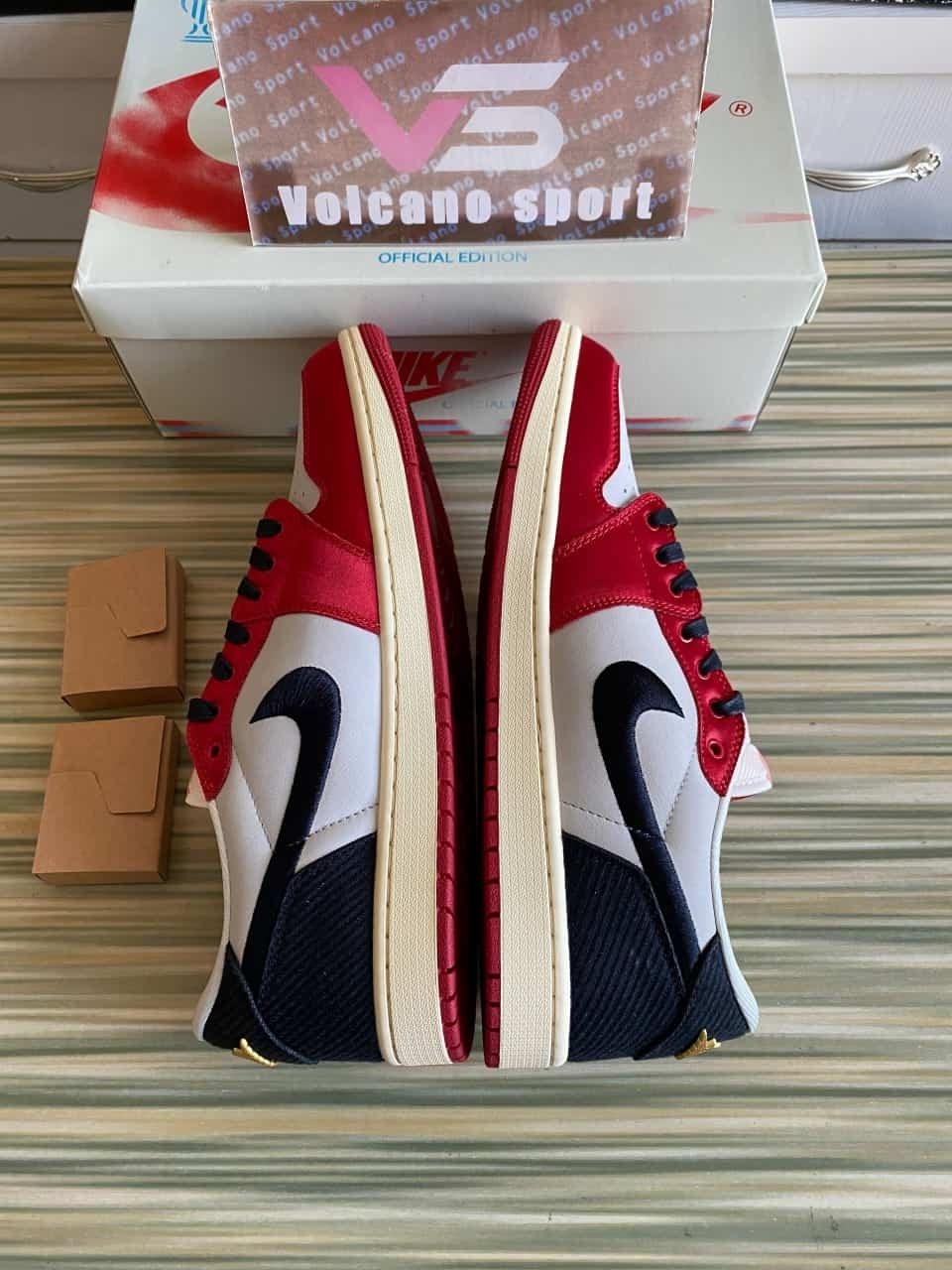 Jordan 1 Retro Low OG
