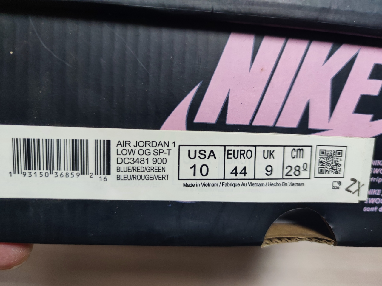 J Balvin x Jordan 1 High OG DC3481 900