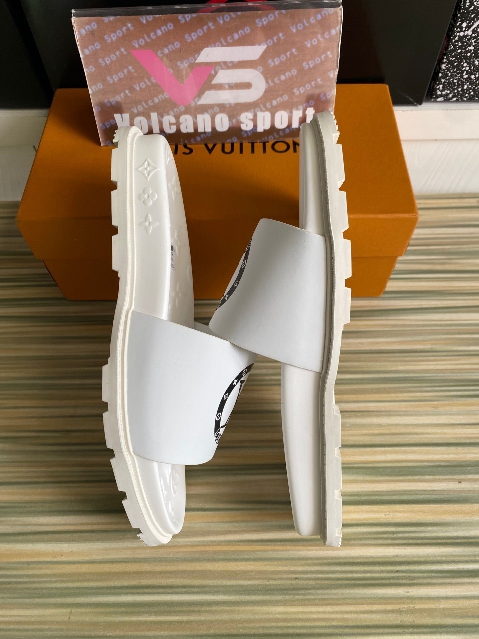 LV Slippers White
