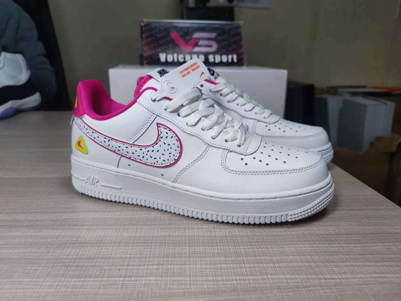 Air Force 1 Low '07 LX Dragon Fruit DV3809-100