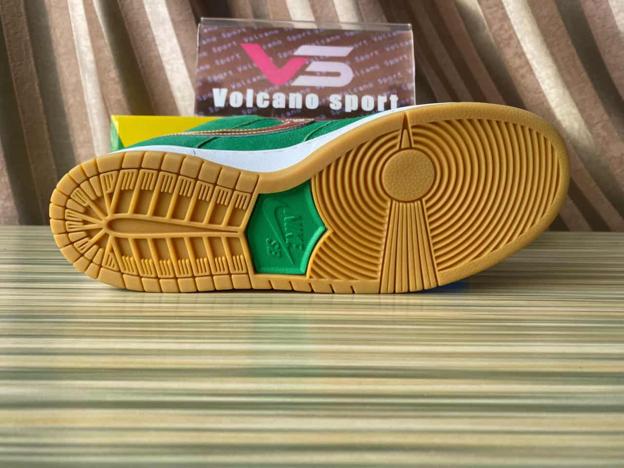 Nike SB Dunk Low Pro St. Patrick's Day BQ6817-303