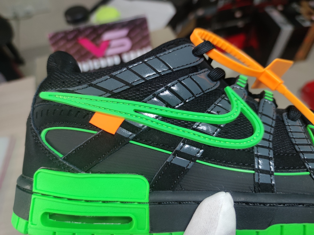 Air Rubber Dunk Off-White Green Strike CU6015-001