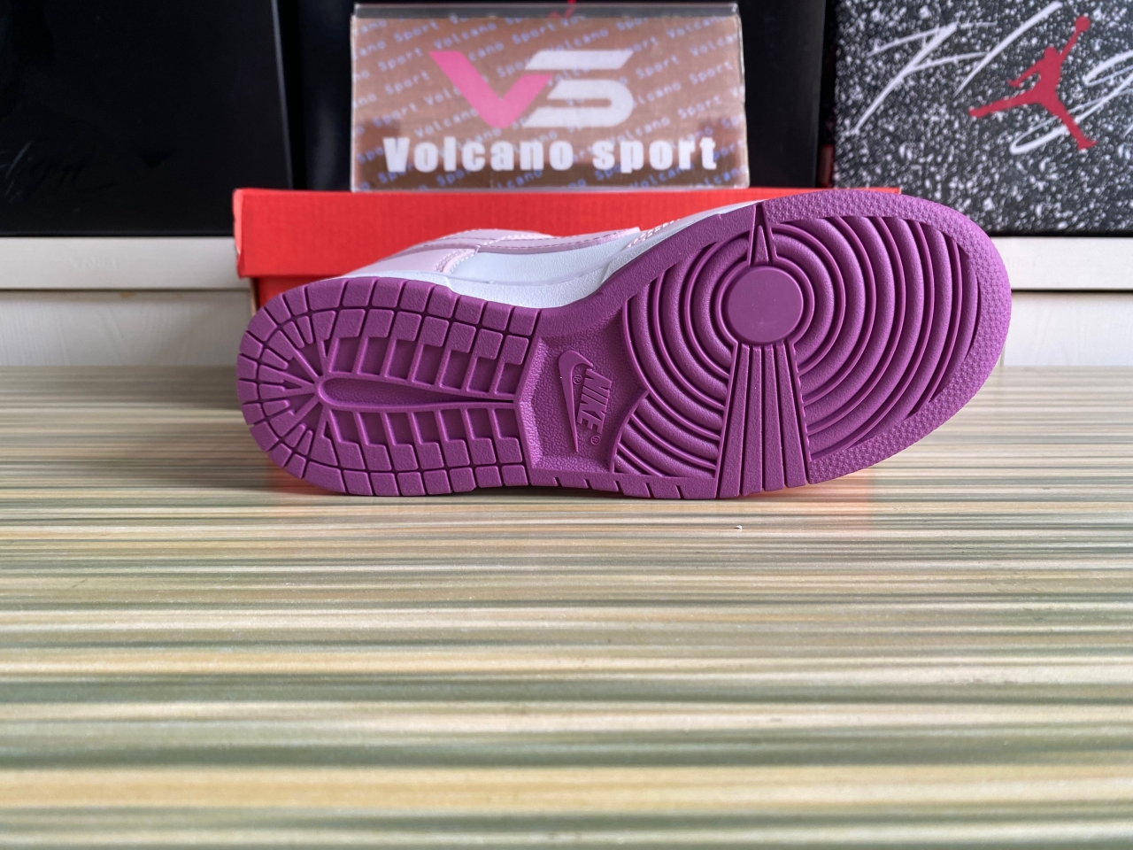 Nike Dunk Low FB9109-107