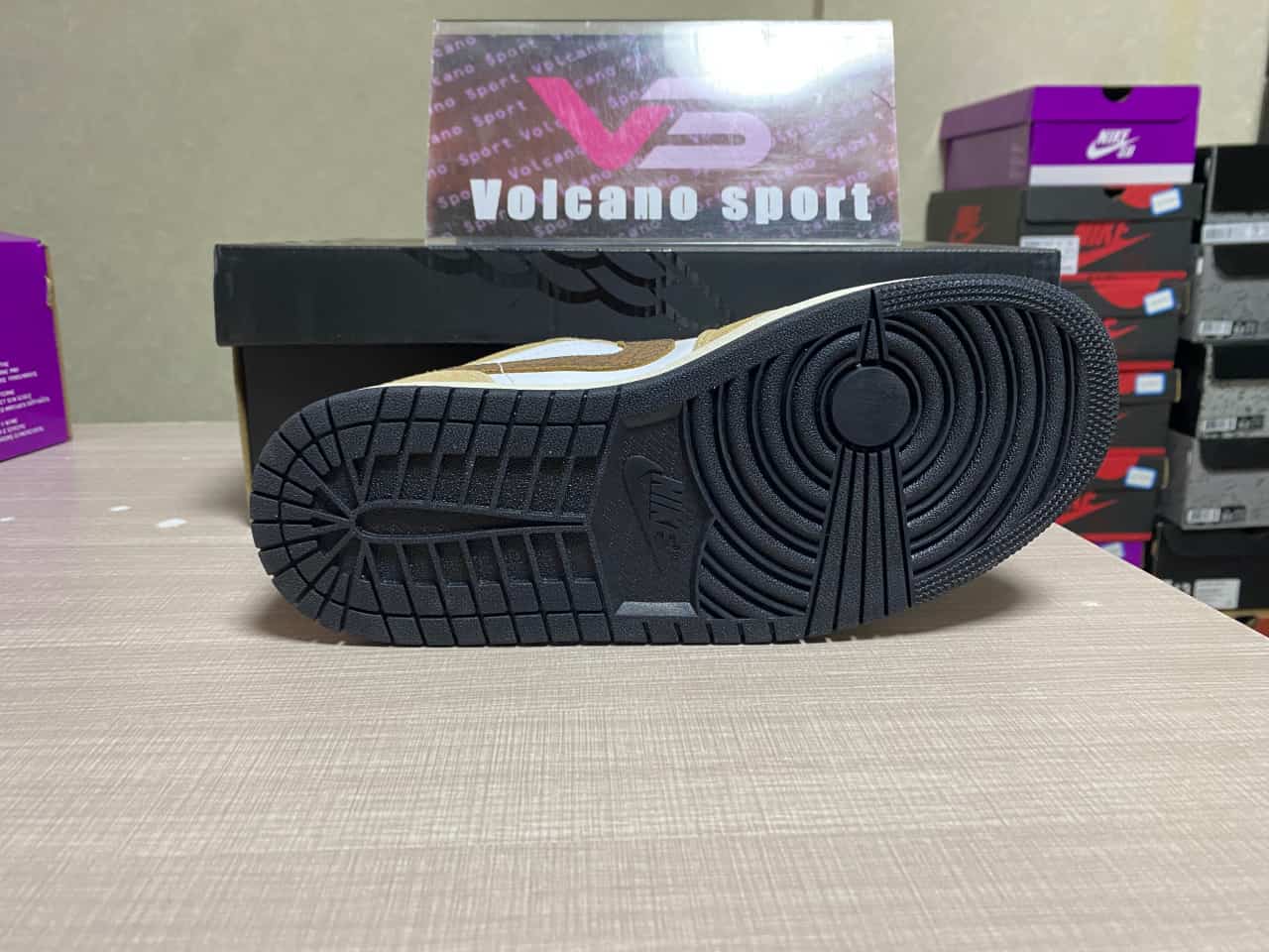 Jordan 1 Low SE Brown Elephant DZ4130-201