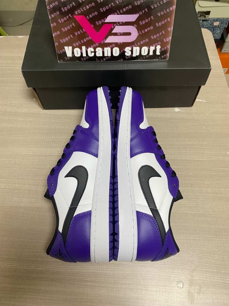Jordan 1 Retro Low Golf Court Purple DD9315-105