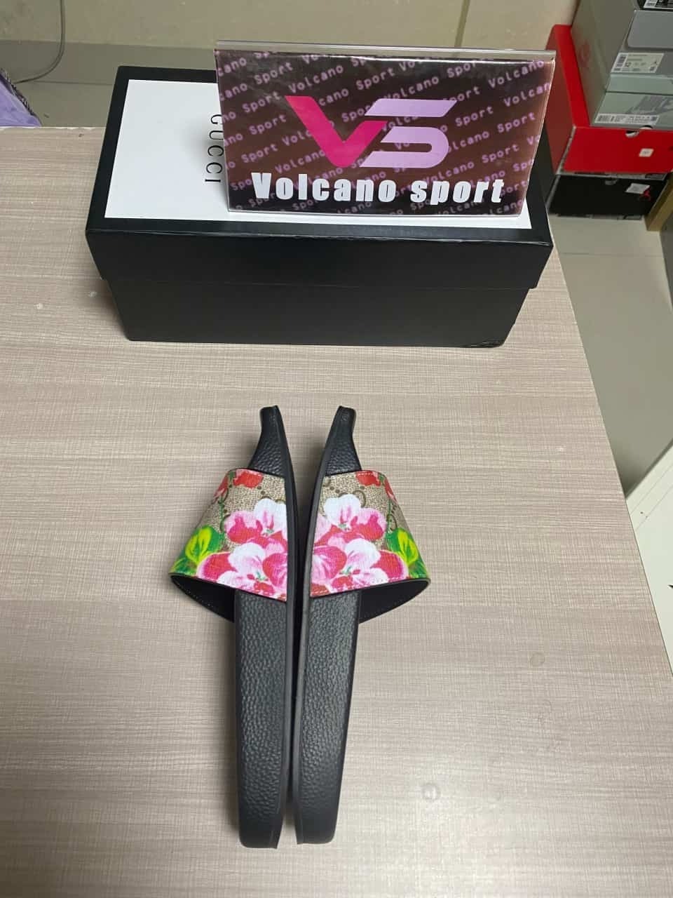 GUCCI GG Supreme Floral Slide Sandals