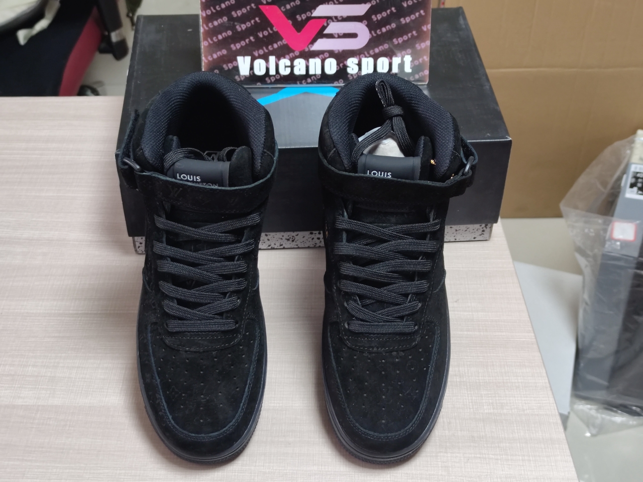 LV x Air force 1 mid Black