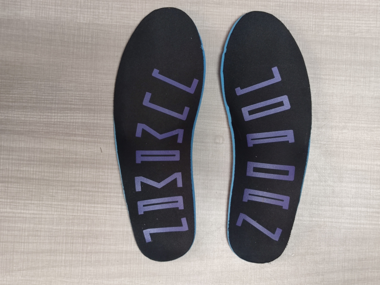 Jordan 1 Mid SE Space Jam DV1308 004