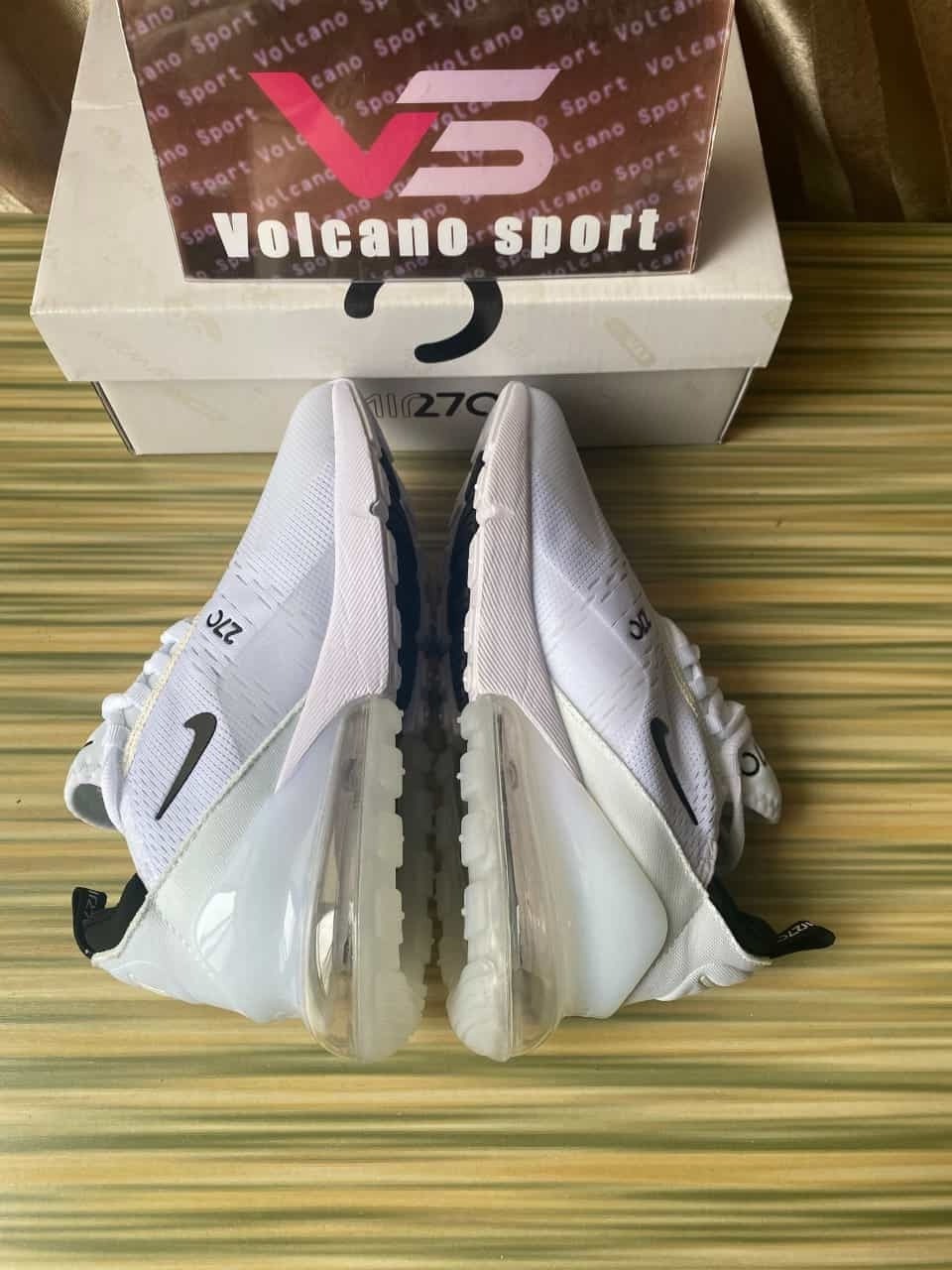 Nike Air Max 270 AH8050-010