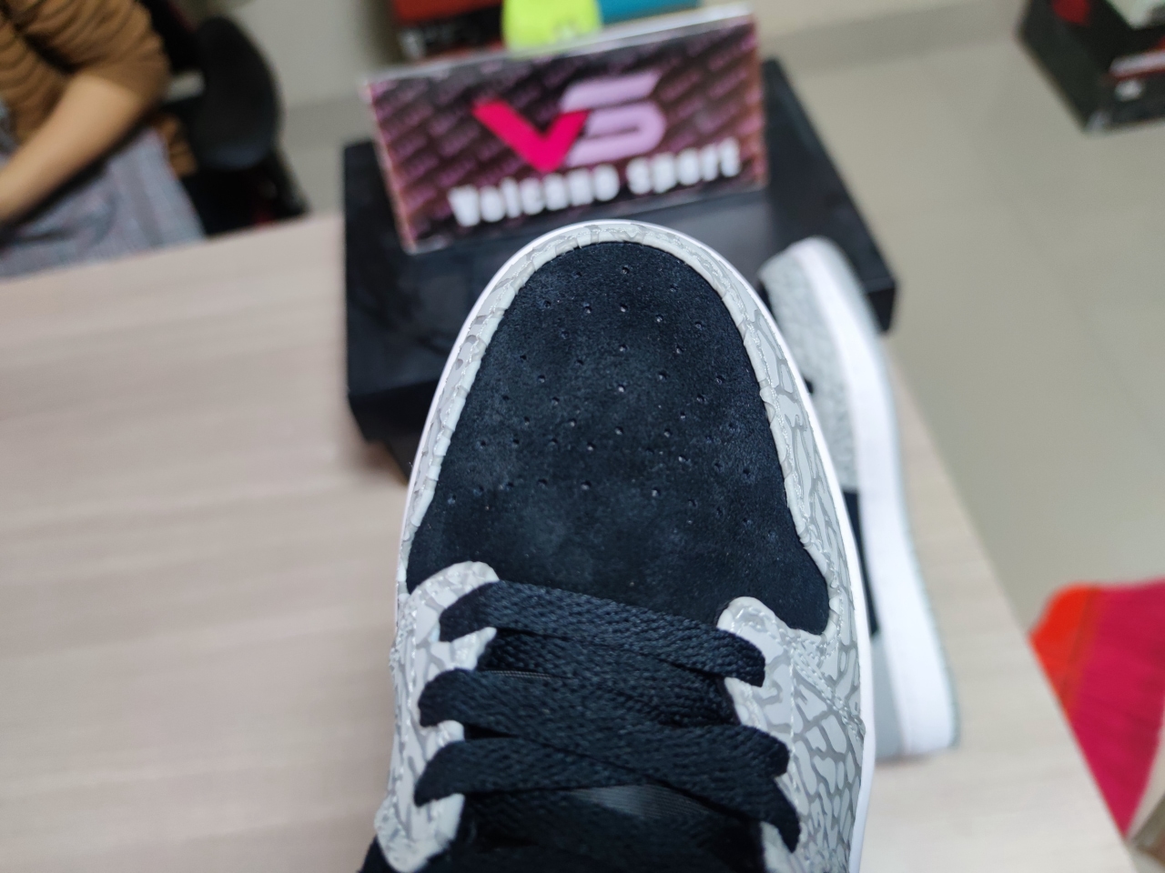 Jordan 1 Mid SE Elephant Print DM1200 016