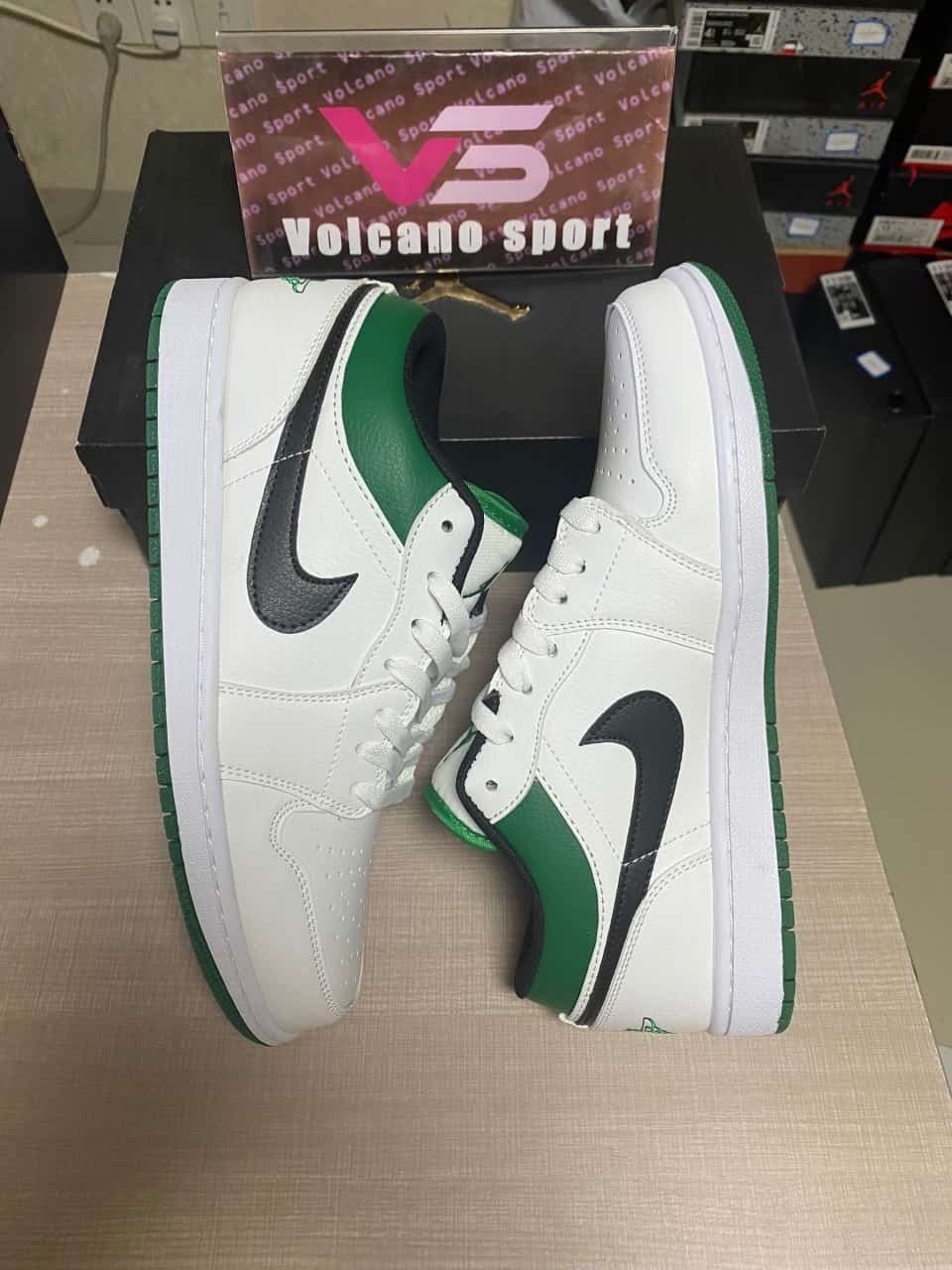 Jordan 1 Low White Lucky Green Black 553558-129