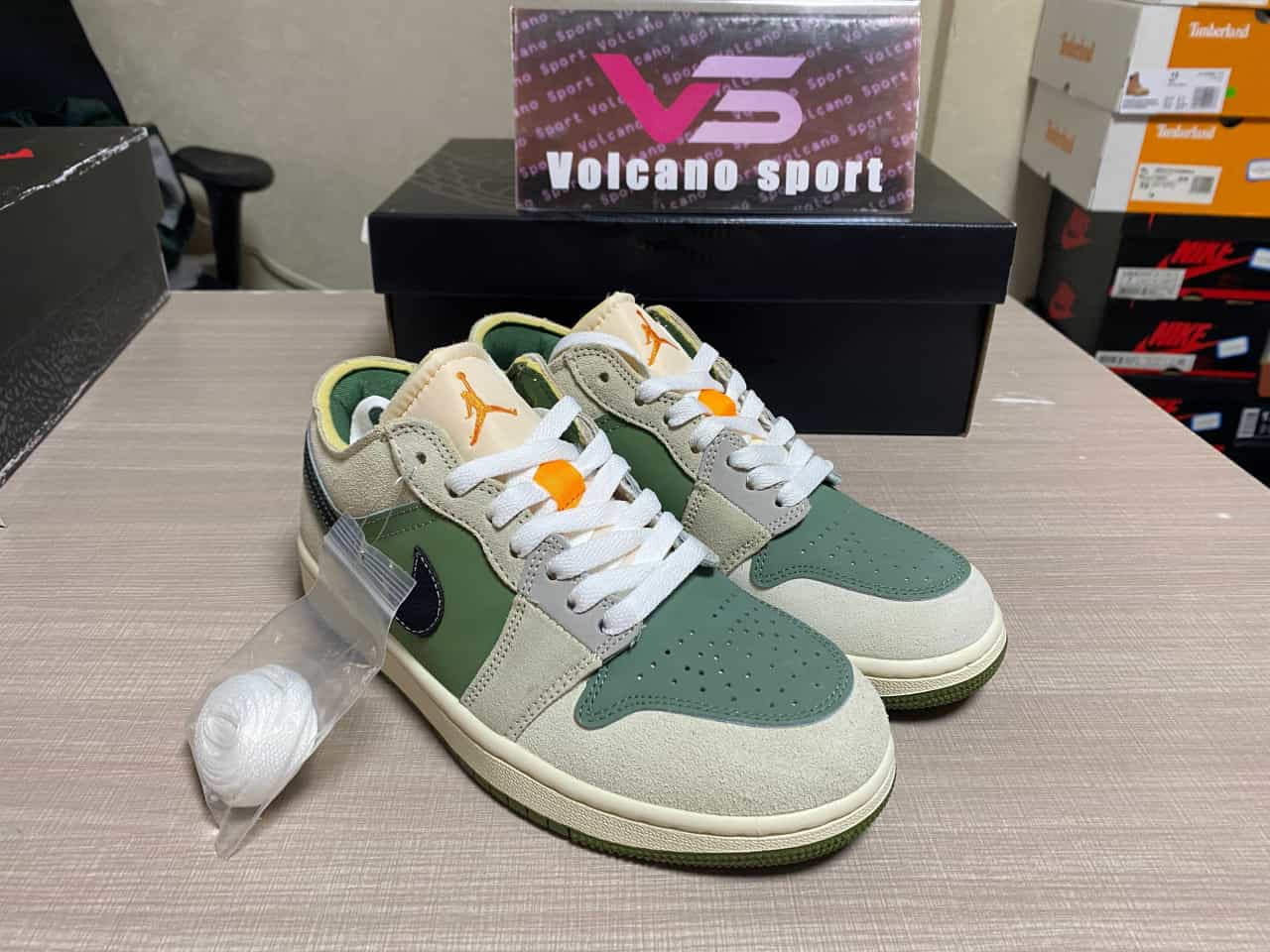 Jordan 1 Low SE Craft Light Olive FD6819-300