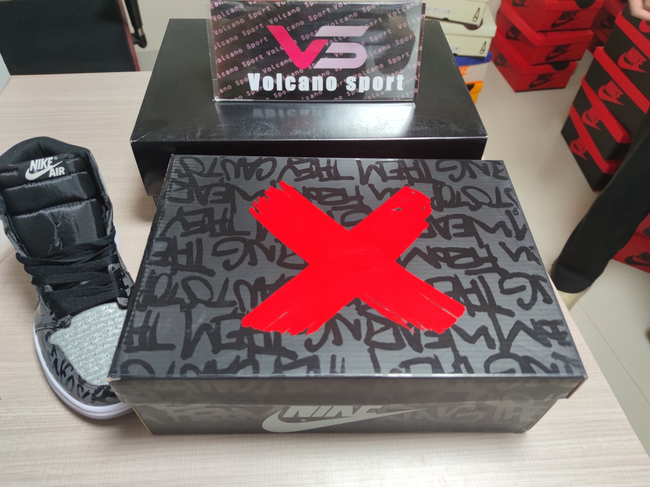 Jordan 1 High OG “Rebellionaire” 555088-036