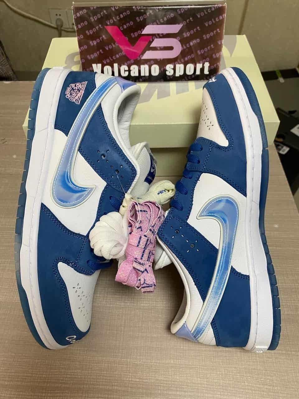 Nike SB Dunk Low Born X Raised One Block At A Time FN7819-400