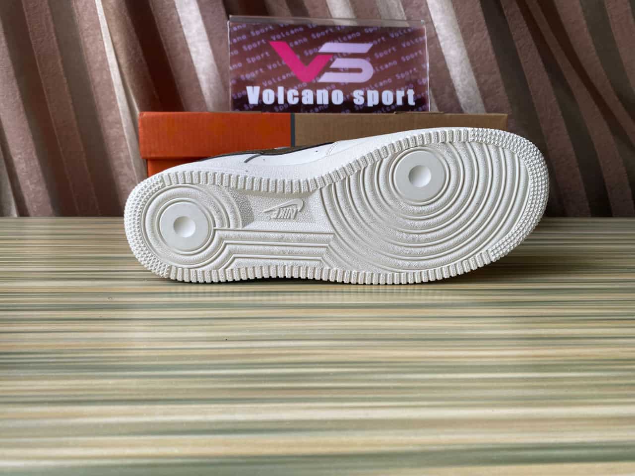 Air Force 1 07 Low Sighting Telescope Green Red Gold DM0970-123