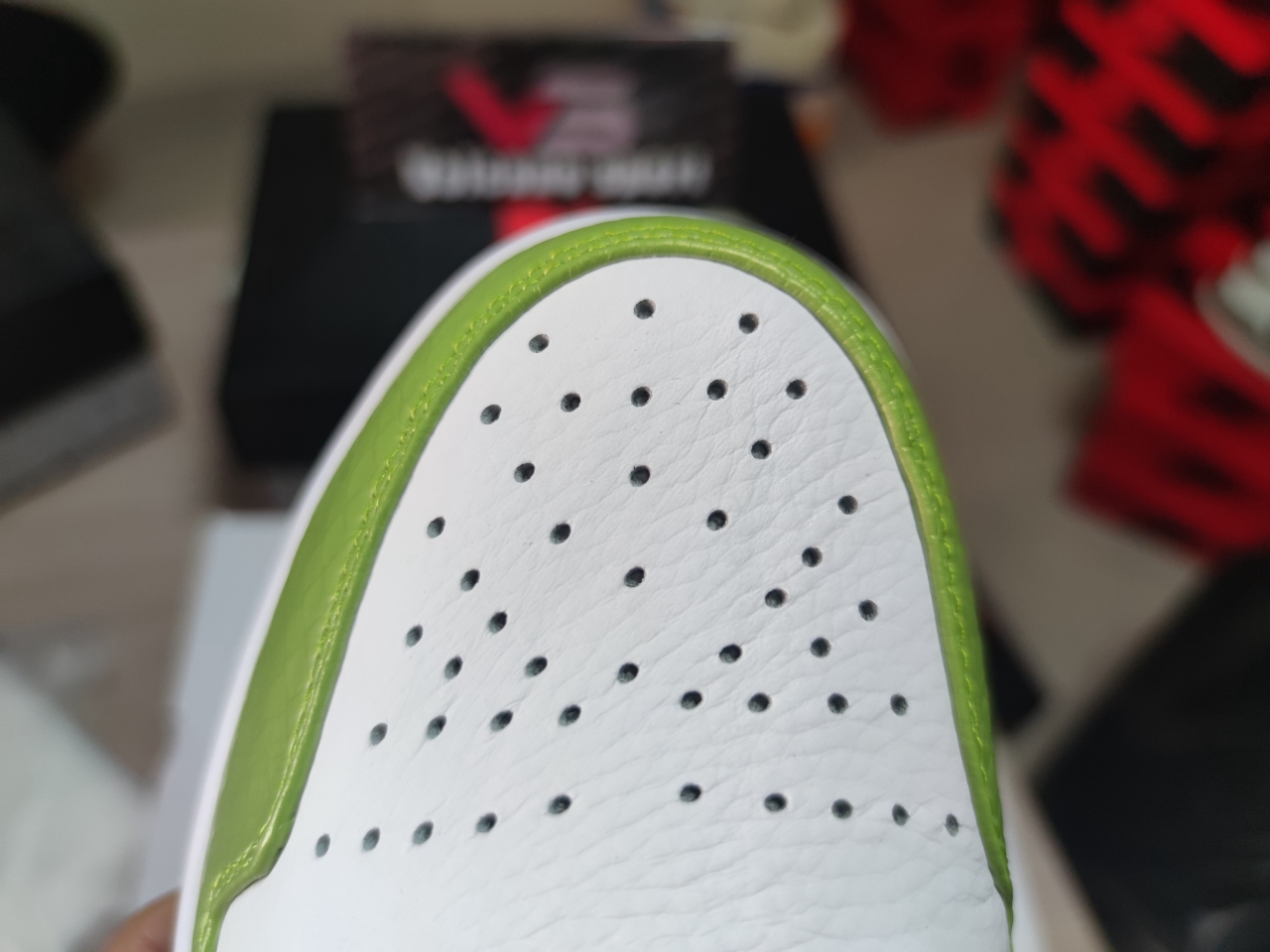 Jordan 1 Mid Green Python DV2959 113