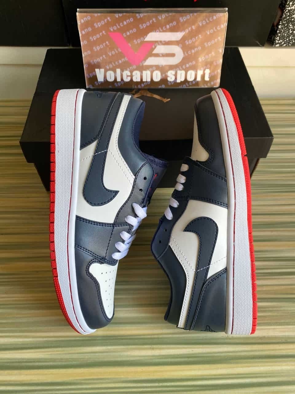 Air Jordan 1 Retro Low 'Obsidian Ember Glow' 553558-481