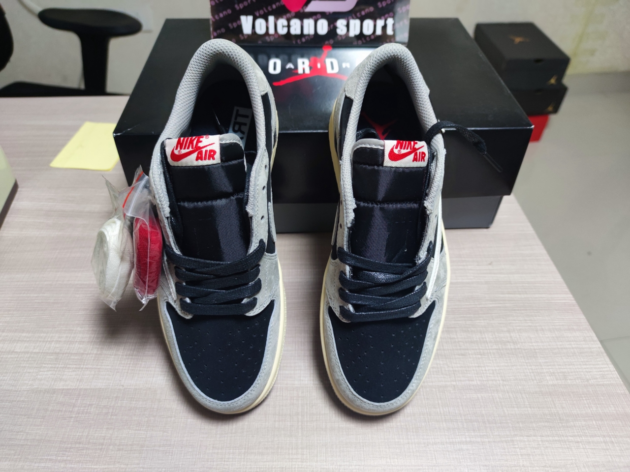 Travis Scott x Fragment x Jordan 1 Low CQ4277 006