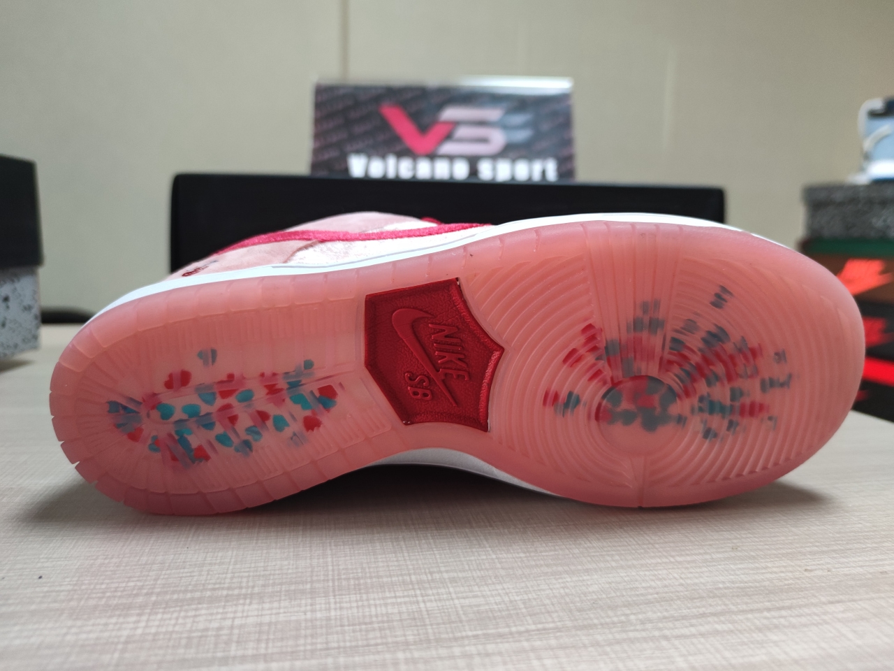 StrangeLove x SB Dunk Low PRO CT2552-800