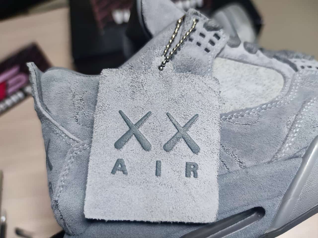 Jordan 4 Retro Kaws 930155 003