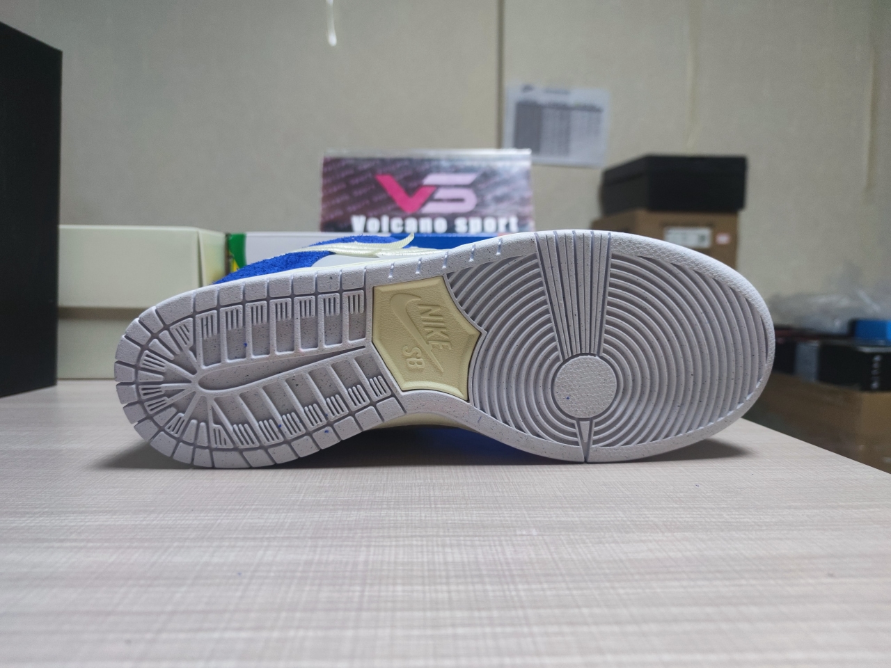 SB Dunk Low Pro Fly Streetwear Gardenia DQ5130 400