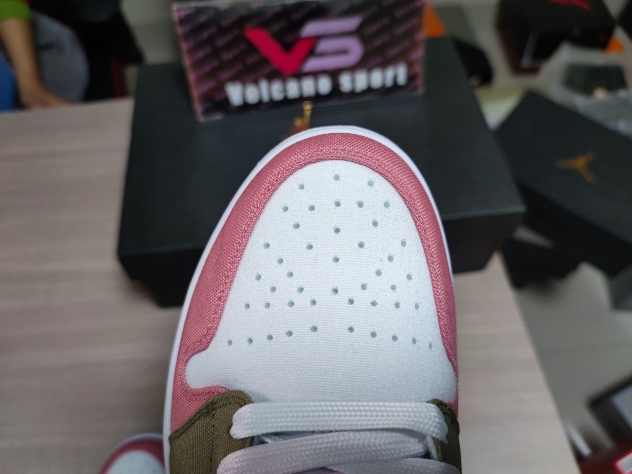 Jordan 1 Mid SE Elephant Print DM1200 016