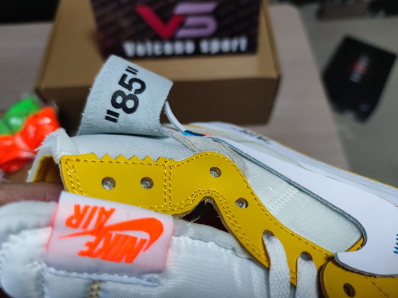 Off-White x Jordan 1 Retro High OG