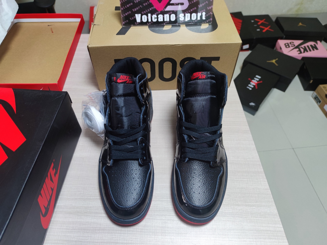 Jordan 1 High OG SP Gina CD7071-001