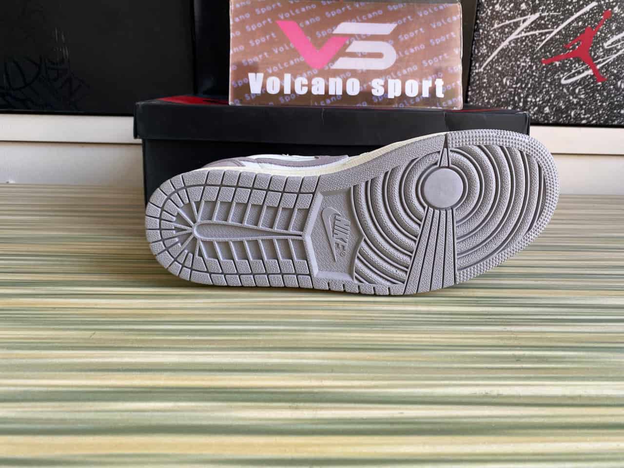 Jordan 1 Retro Low OG Atmosphere Grey CZ0790-101