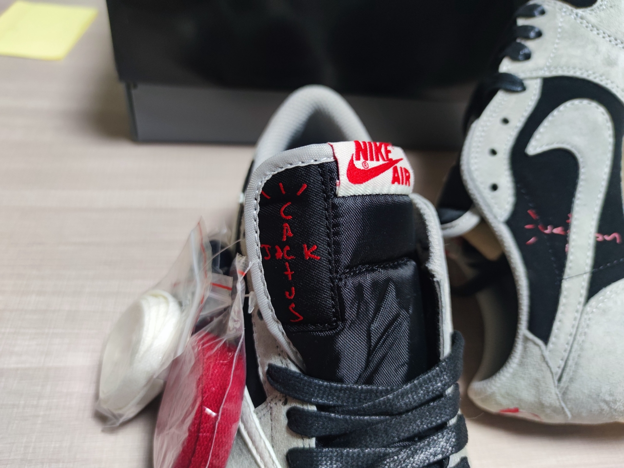 Travis Scott x Fragment x Jordan 1 Low CQ4277 006