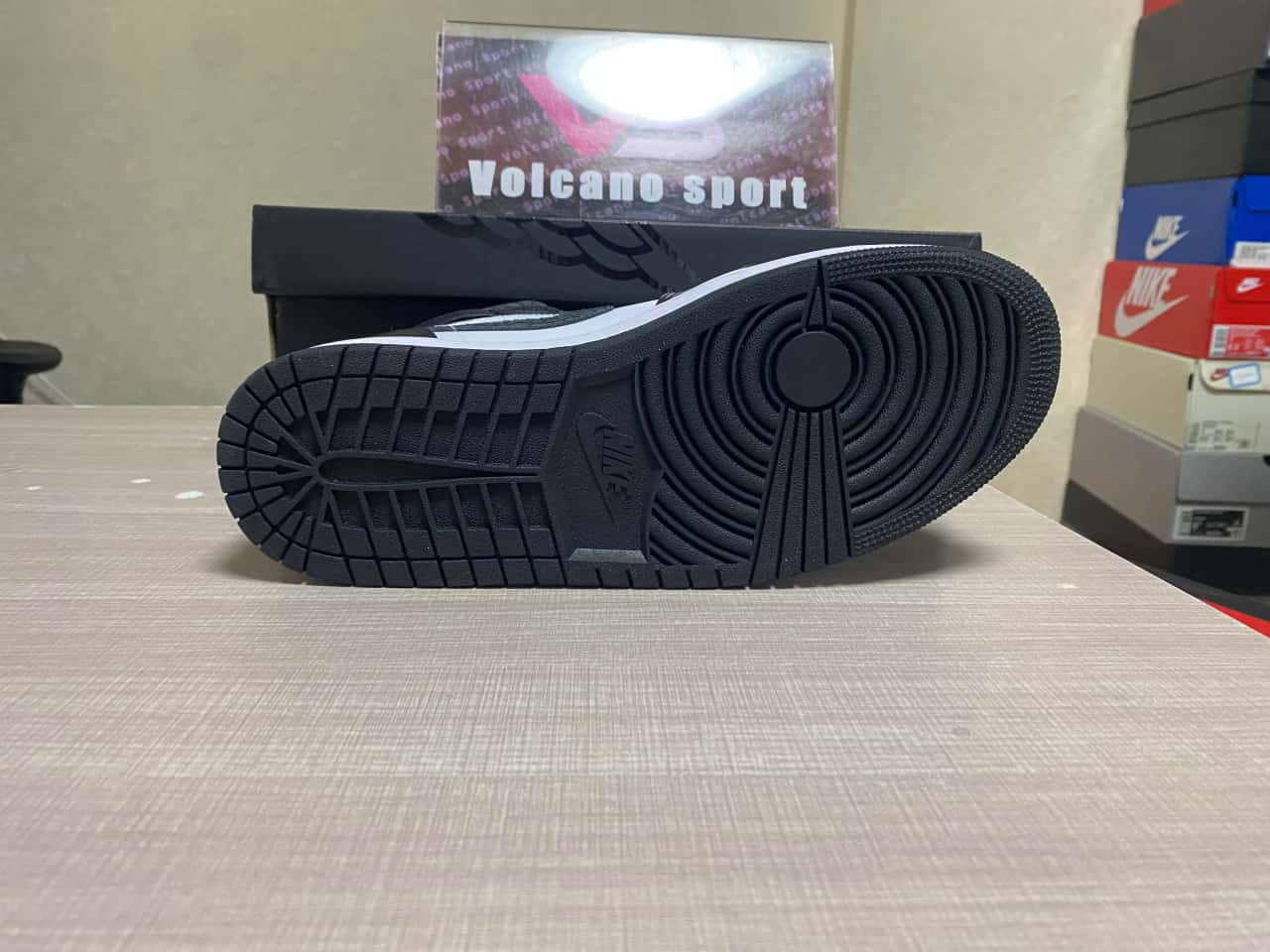 Jordan 1 Mid SE Panda Elephant FB9911-001