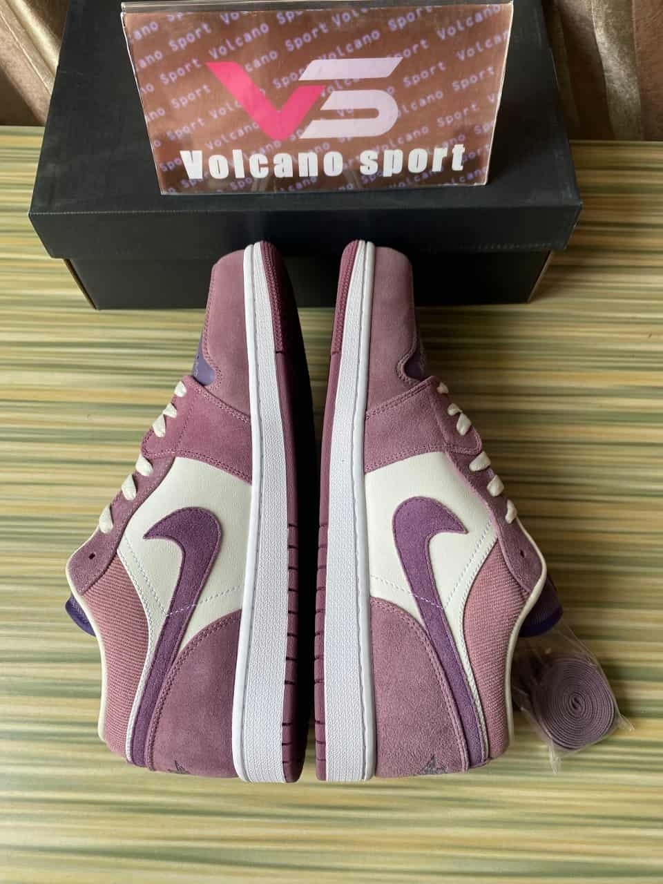 Jordan 1 Low Unity DR8057-500