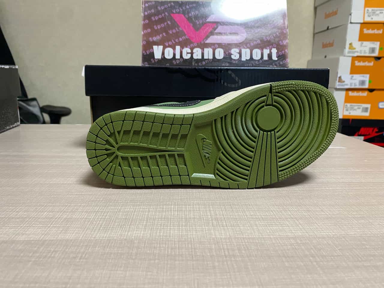 Jordan 1 Low SE Craft Light Olive FD6819-300