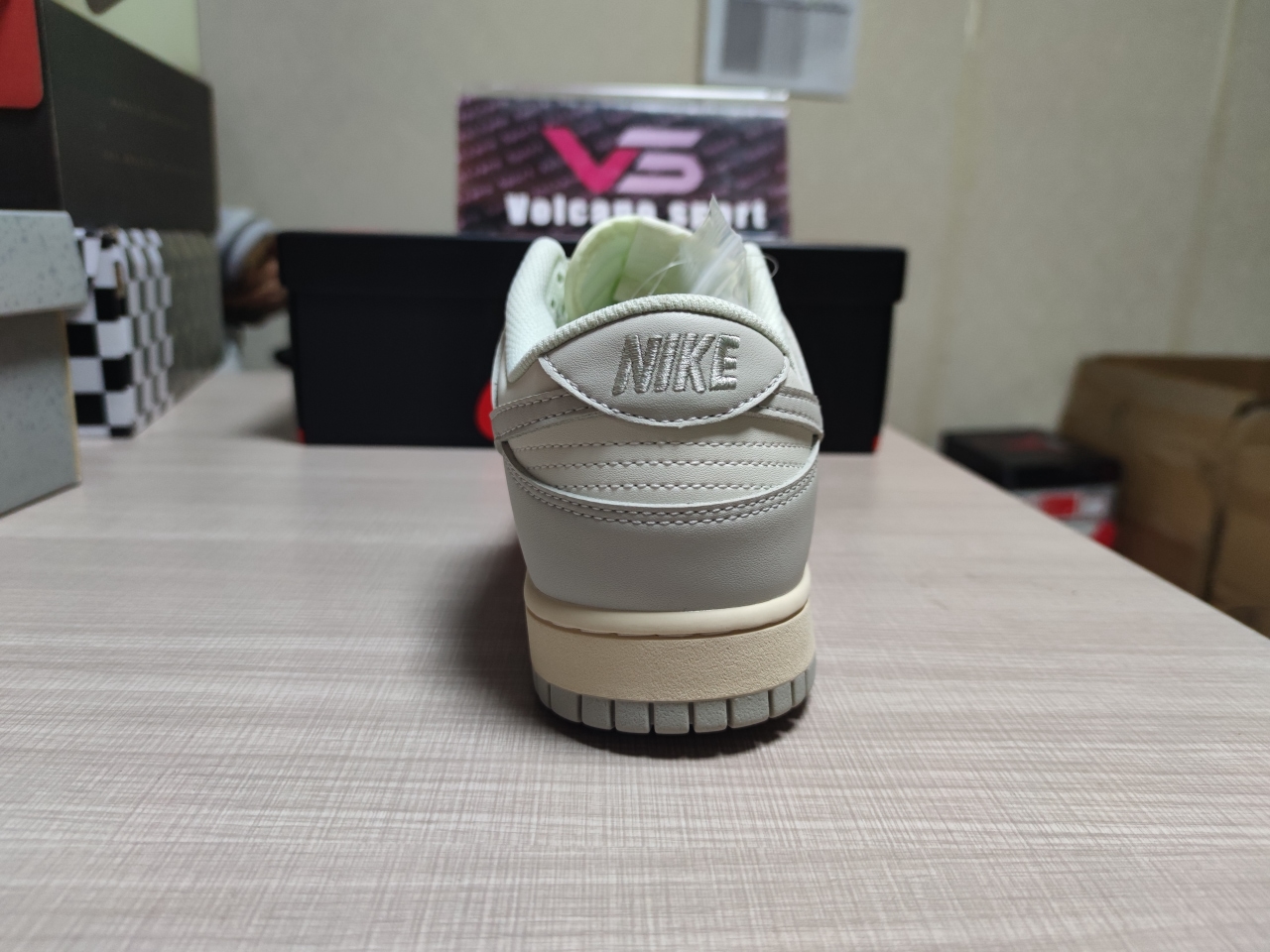 Dunk Low Sail Light Bone DD1503 107