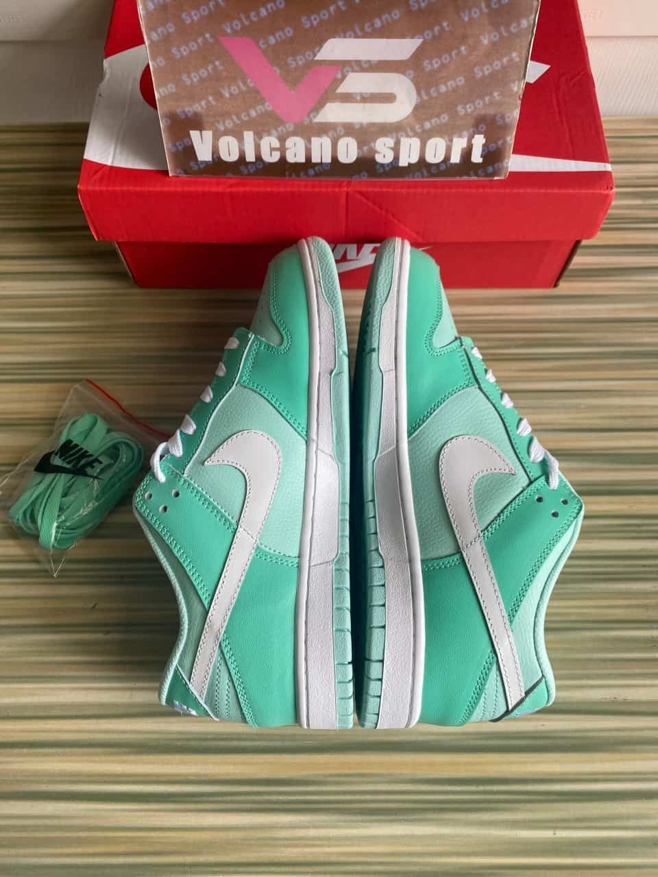 Nike Dunk Low Light Menta DJ6188-301