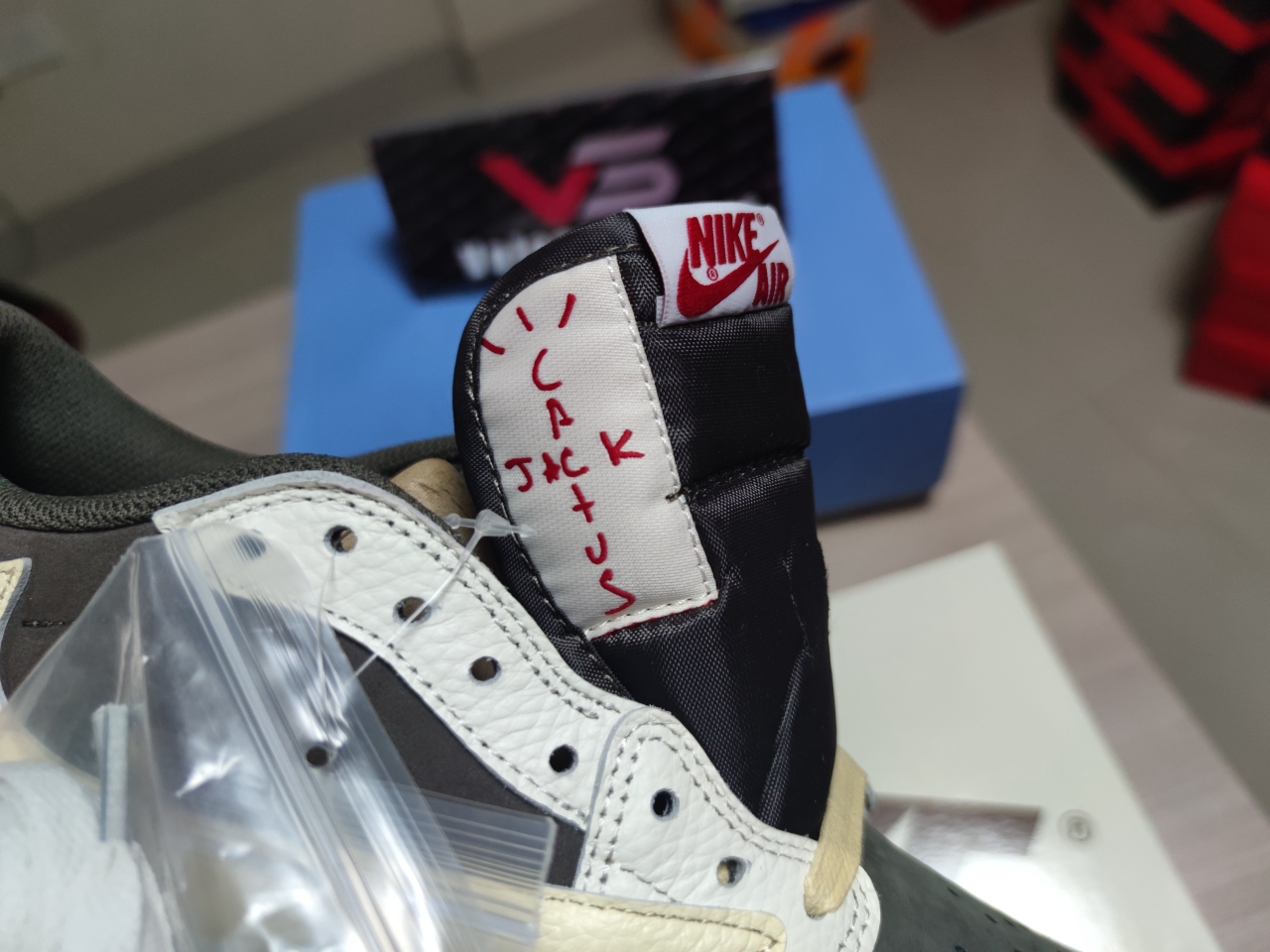 Travis Scott x Air Jordan 1 Low OG