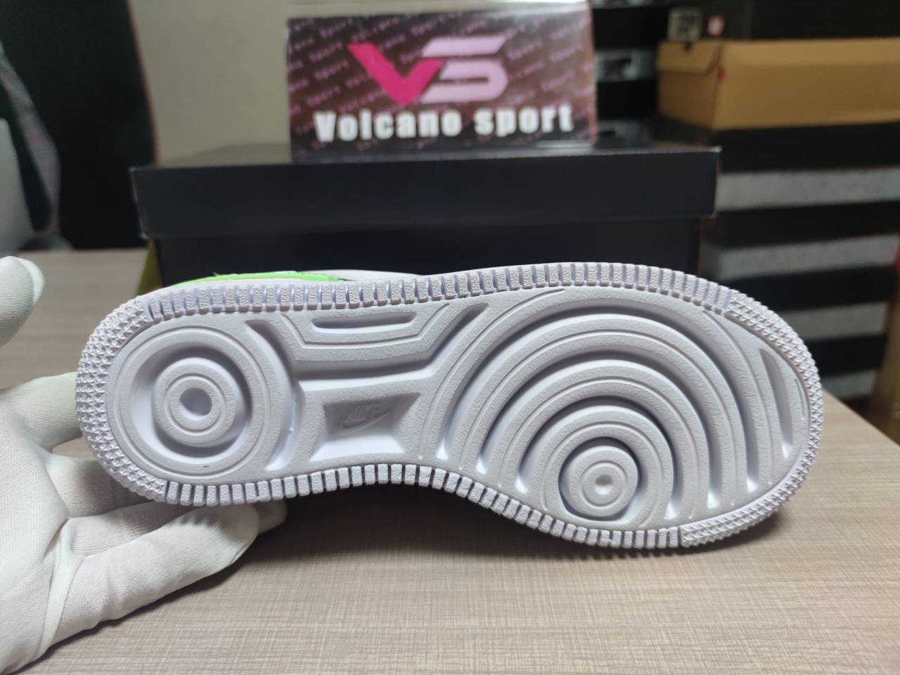 Air Force 1 Low Shadow White Peach Cream Lime DX3718 100