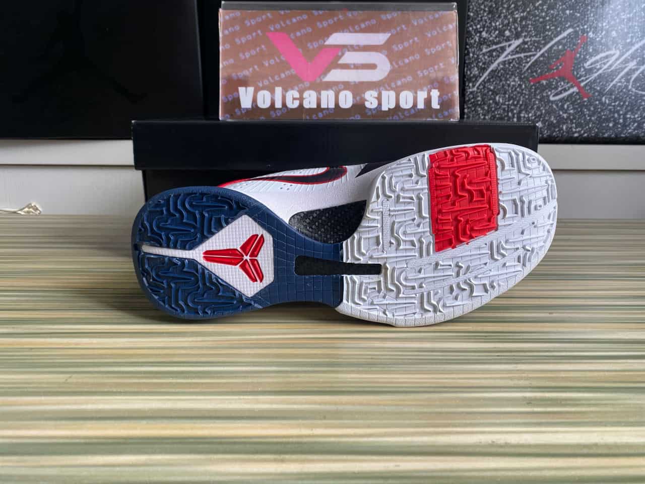 Kobe 5 United We Rise 386429-105