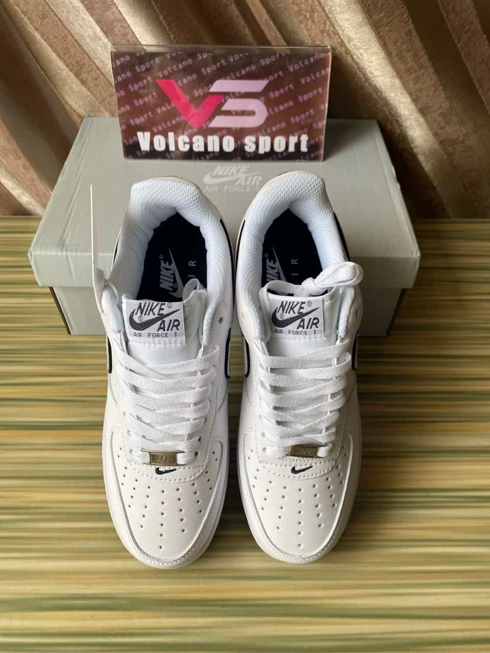 Air Force 1 '07 Low White Black Outline Swoosh DV0788-103