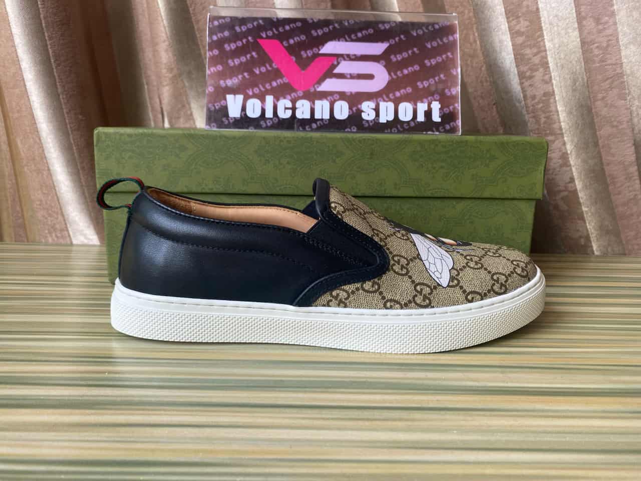 GUCCI Shoes slip on