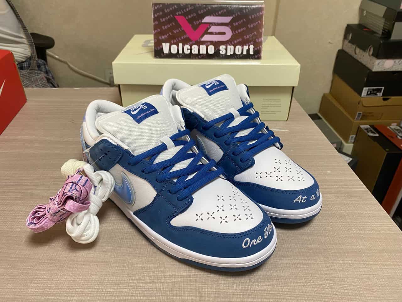 Nike SB Dunk Low Born X Raised One Block At A Time FN7819-400